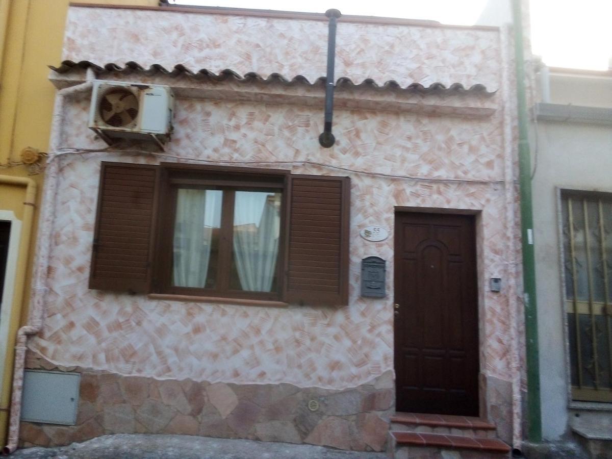 Casa rustica Apartamento Gonnesa Exterior foto